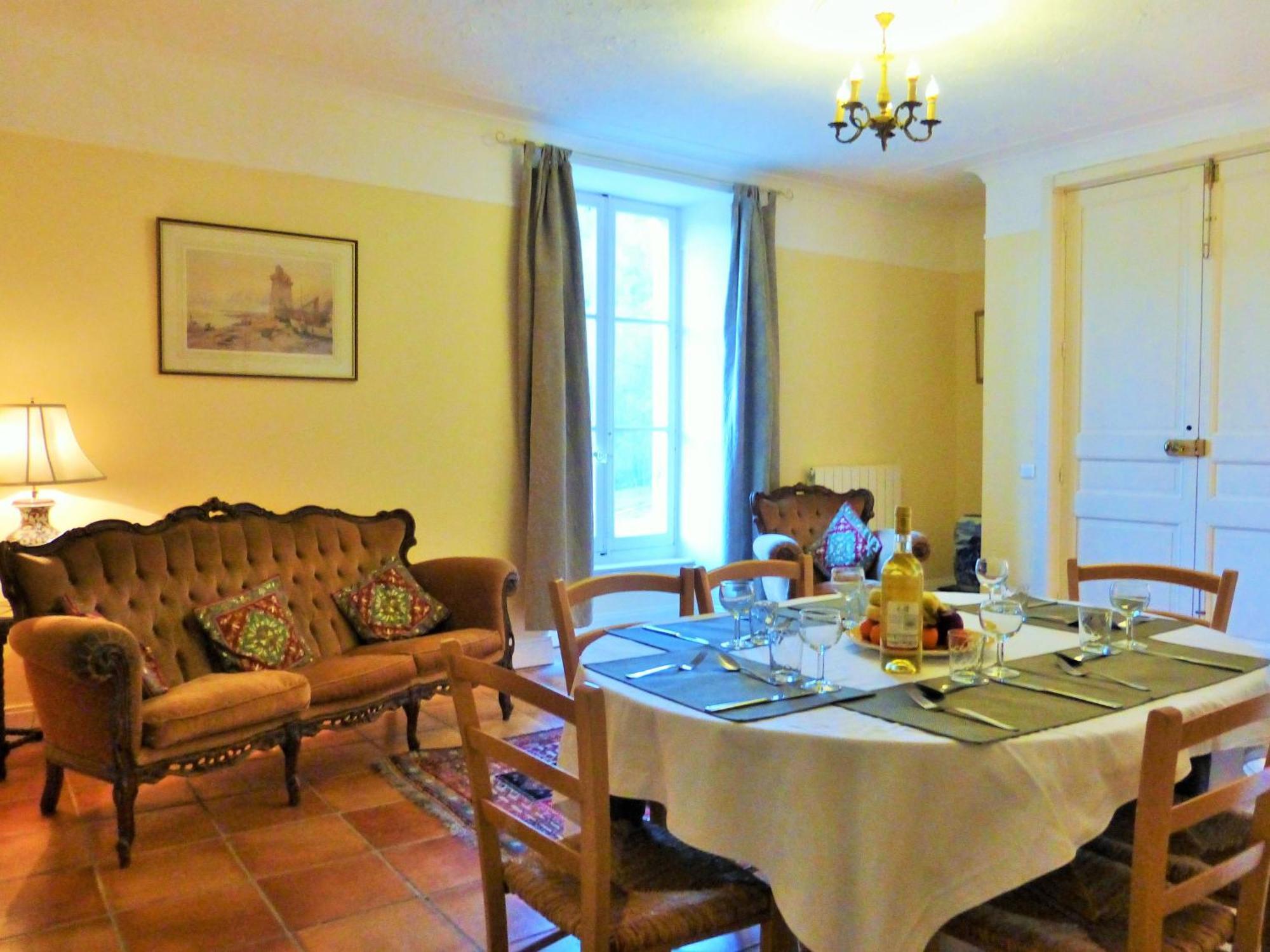 Chateau Du Fraissinet, 6 Gites Sleeping 2-8 Guests, Pool And River On Site La Tronche  ภายนอก รูปภาพ